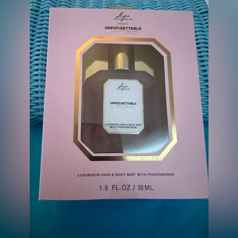 Booty Parlor Unforgettable Amour
Hair & Body Mist 1.6oz